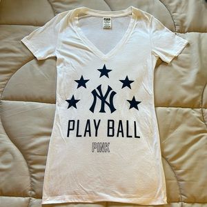 2 — (Blue & White) VS PINK Yankees T-shirts Bundle